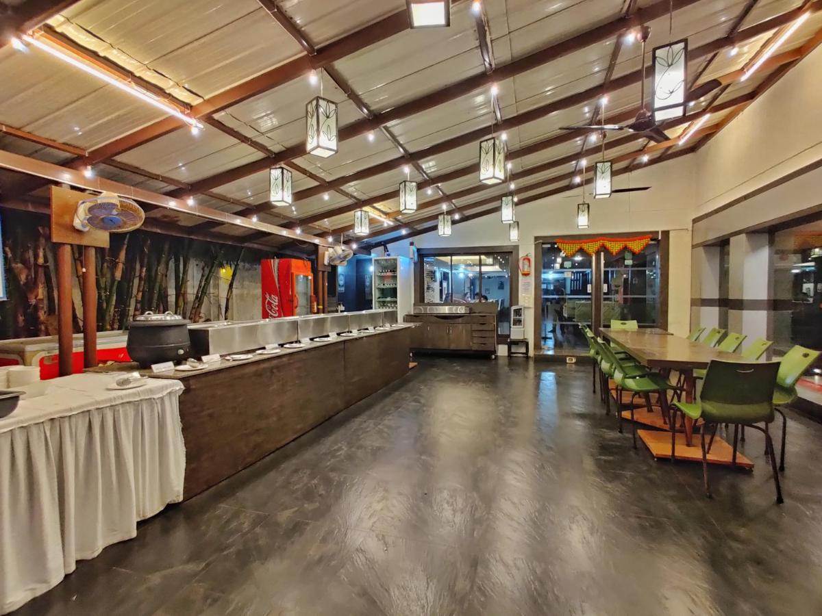 Hotel Ashwin Igatpuri, Pure Veg & Jain Food Exterior foto