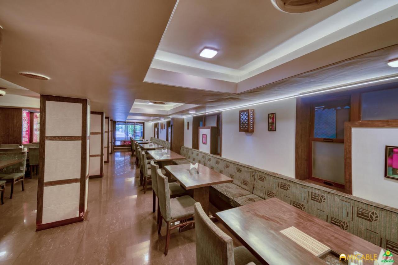 Hotel Ashwin Igatpuri, Pure Veg & Jain Food Exterior foto